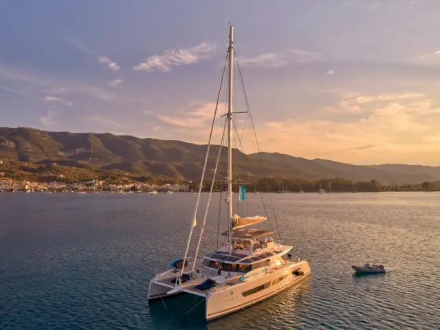 KIMATA | Fountaine Pajot 67 — 14 / 59