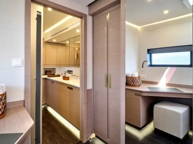 KIMATA | Fountaine Pajot 67 — 47 / 59