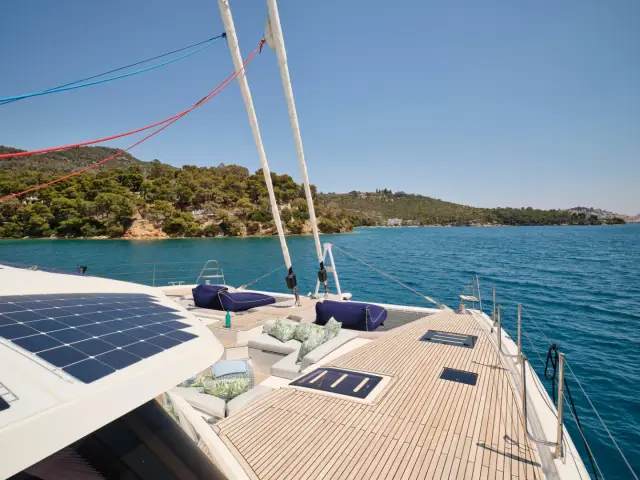 KIMATA | Fountaine Pajot 67 — 42 / 59