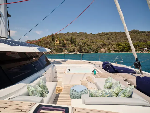 KIMATA | Fountaine Pajot 67 — 38 / 59