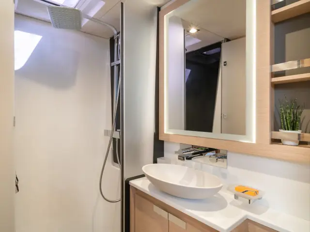 AETHER | Fountaine Pajot 67 — 20 / 20