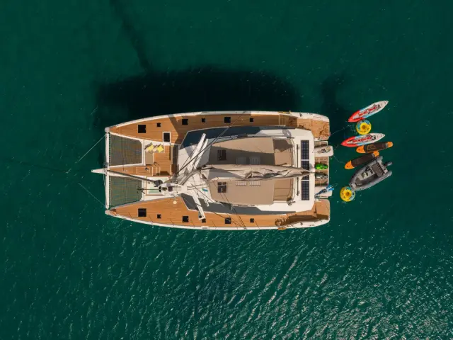 AETHER | Fountaine Pajot 67 — 4 / 20