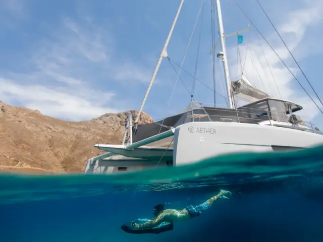 AETHER | Fountaine Pajot 67 — 8 / 20