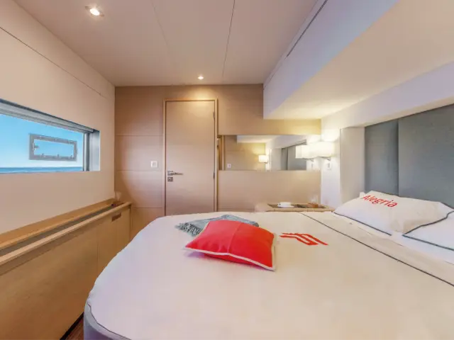 SERENISSIMA | Fountaine Pajot 67  — 19 / 23