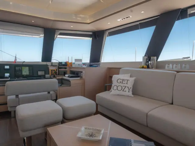 SERENISSIMA | Fountaine Pajot 67  — 13 / 23