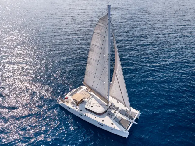 WORLDS END | Fountaine Pajot 65  — 3 / 26