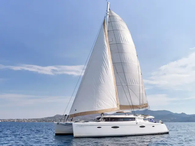 WORLDS END | Fountaine Pajot 65 
