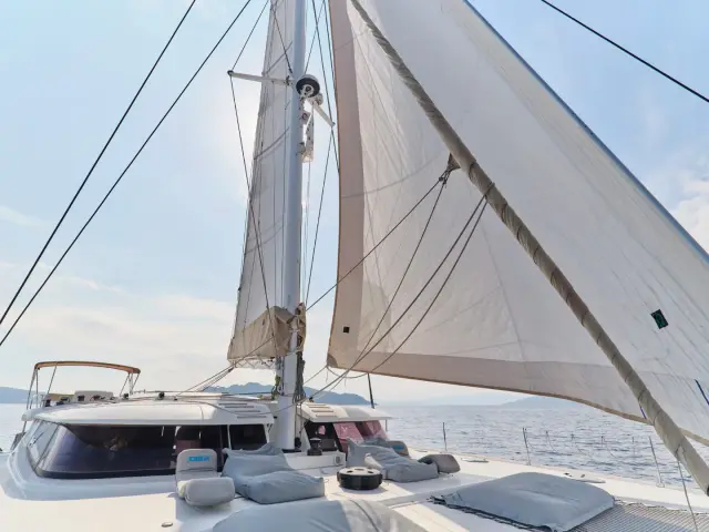 WORLDS END | Fountaine Pajot 65  — 8 / 26