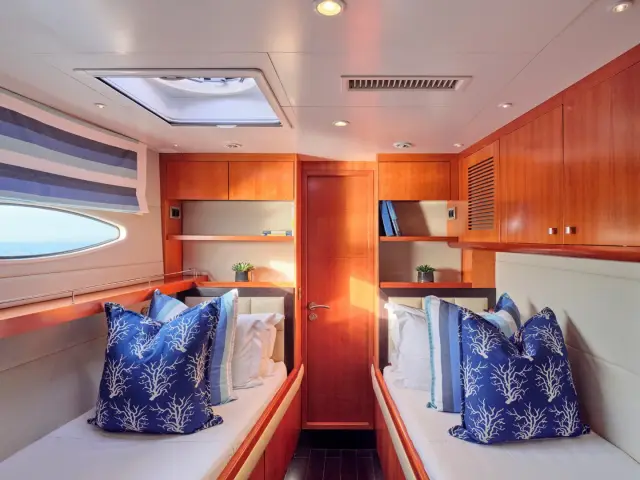 WORLDS END | Fountaine Pajot 65  — 26 / 26