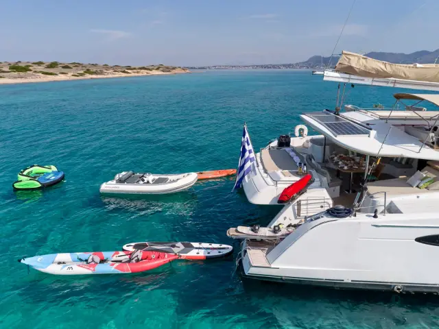 WORLDS END | Fountaine Pajot 65  — 6 / 26