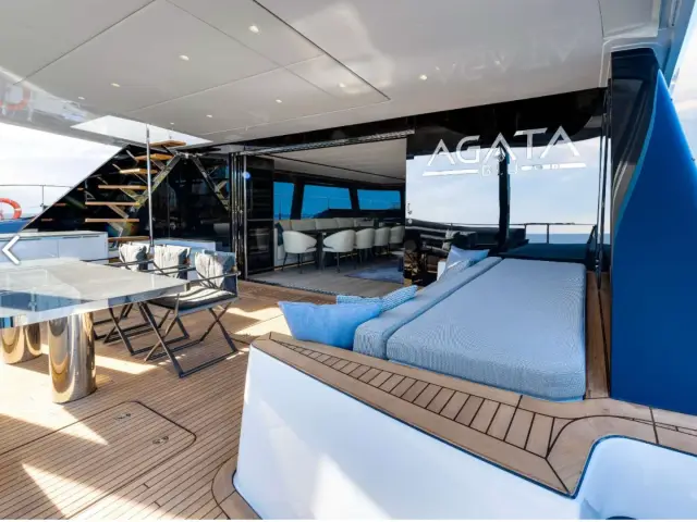 AGATA BLU | Sunreef 70  — 6 / 13