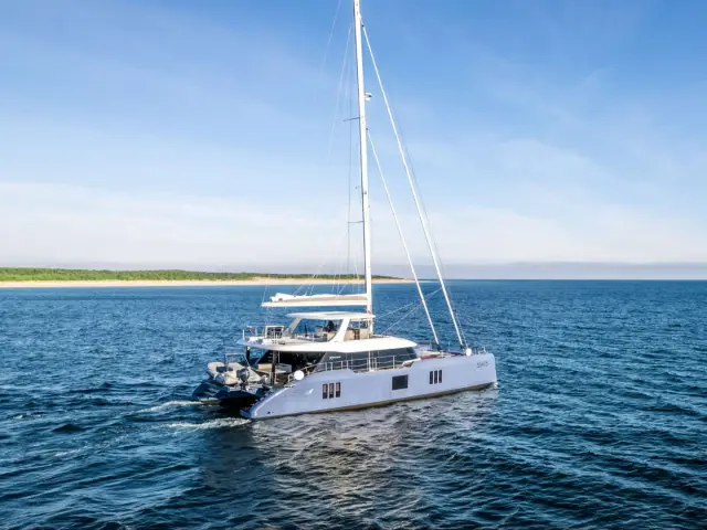 AGATA BLU | Sunreef 70  — 2 / 13