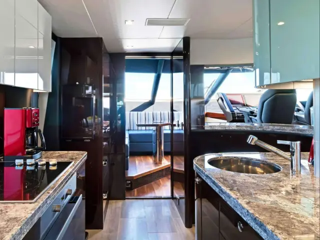 SYNERGY | Sunseeker 86 — 16 / 30