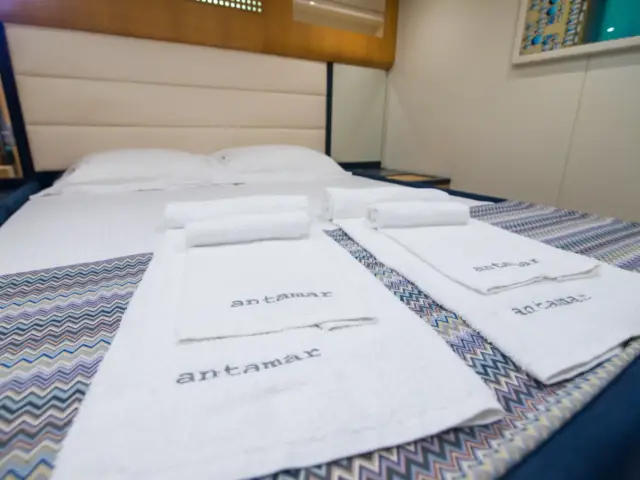 ANTAMAR II | Riva 70 — 26 / 29