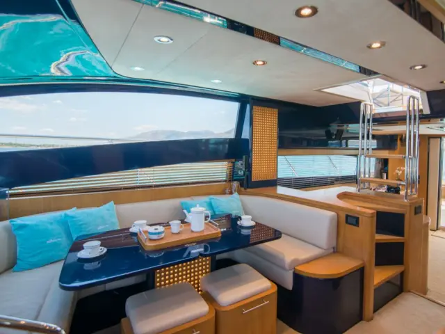 ANTAMAR II | Riva 70 — 16 / 29