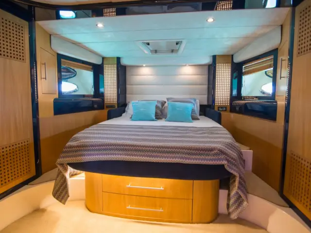 ANTAMAR II | Riva 70 — 22 / 29