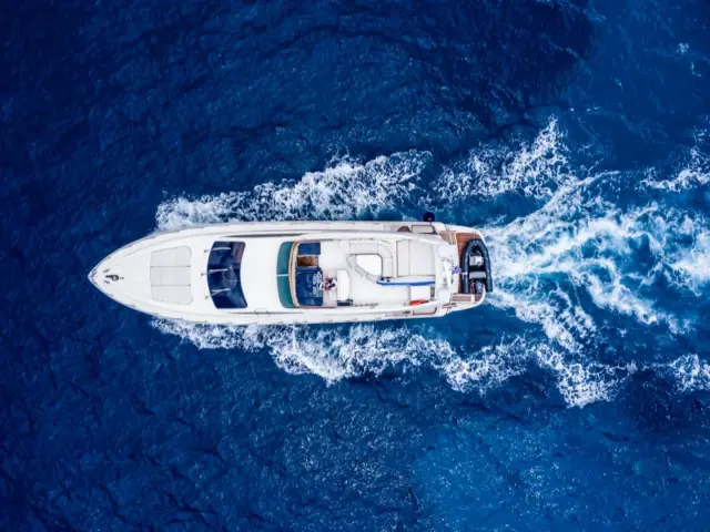 ANTAMAR II | Riva 70 — 4 / 29