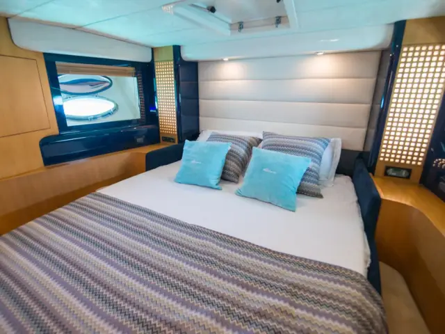 ANTAMAR II | Riva 70 — 24 / 29