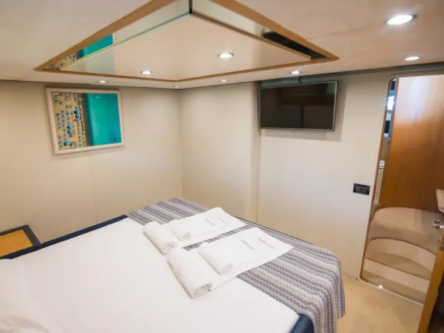 ANTAMAR II | Riva 70 — 29 / 29
