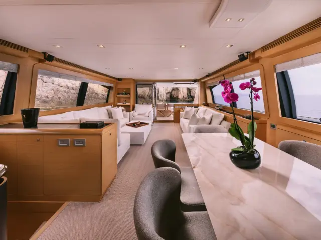 D&D | Ferretti 80  — 14 / 25