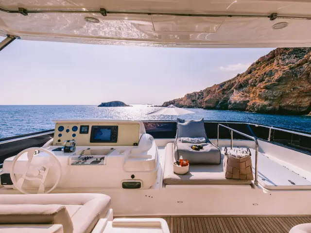 D&D | Ferretti 80  — 9 / 25