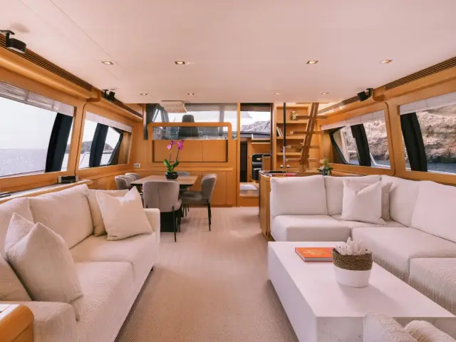D&D | Ferretti 80  — 15 / 25