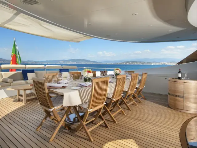 LUISA | Heesen 47M — 37 / 82