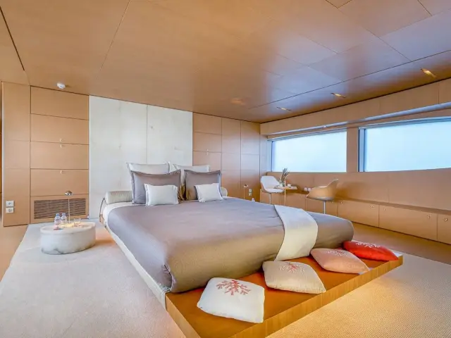 LUISA | Heesen 47M — 60 / 82