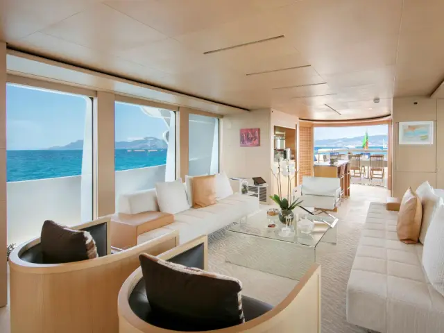 LUISA | Heesen 47M — 42 / 82