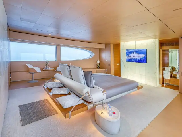 LUISA | Heesen 47M — 62 / 82