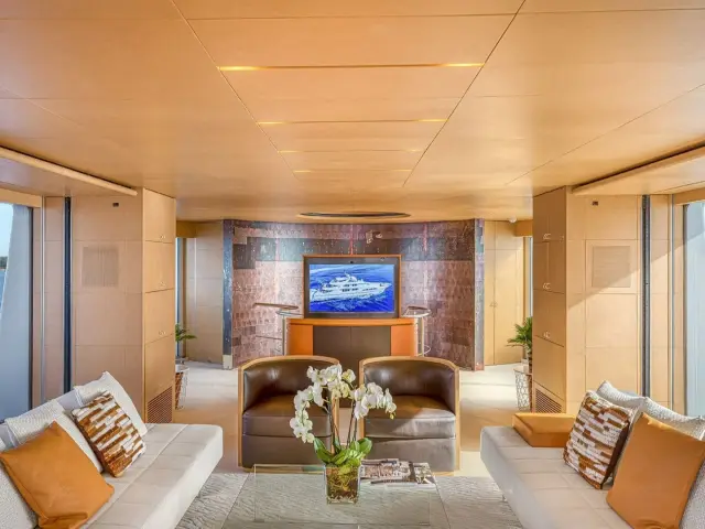 LUISA | Heesen 47M — 41 / 82