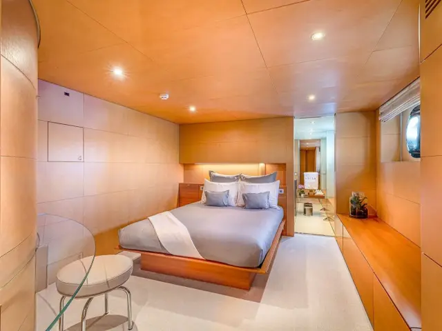 LUISA | Heesen 47M — 70 / 82