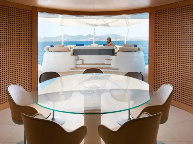 LUISA | Heesen 47M — 47 / 82