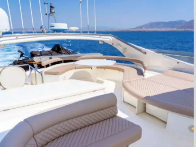 SOFIA D | Ferretti 76  — 7 / 26
