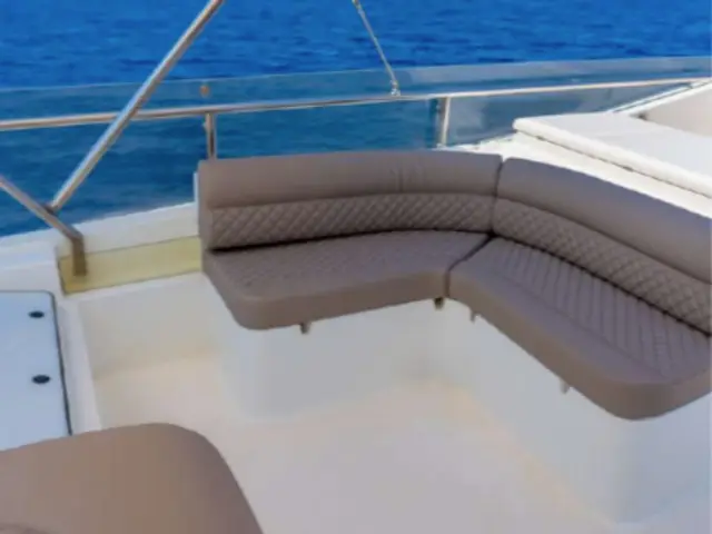 SOFIA D | Ferretti 76  — 8 / 26