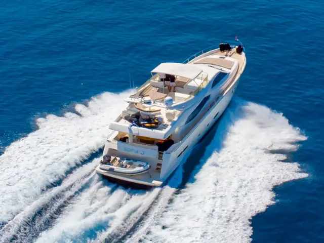 SOFIA D | Ferretti 76  — 2 / 26