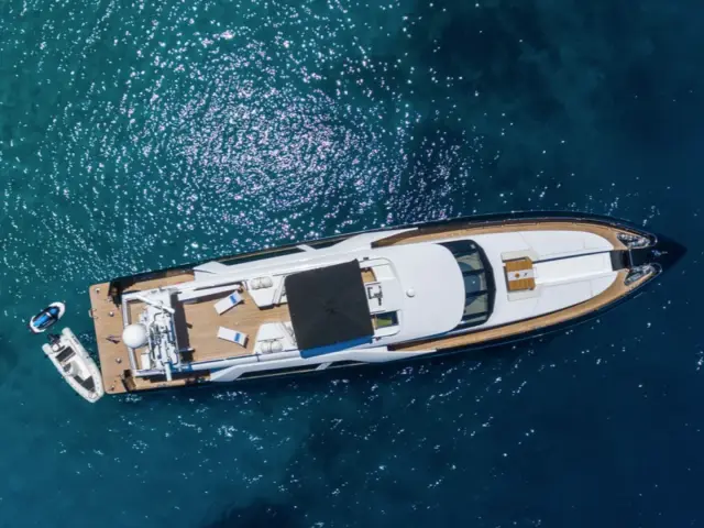 AQUARELLA | Devonport 137' — 2 / 34