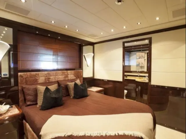 VOYAGE | Mangusta 130  — 10 / 13