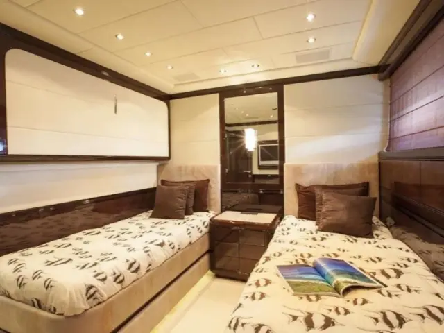 VOYAGE | Mangusta 130  — 13 / 13