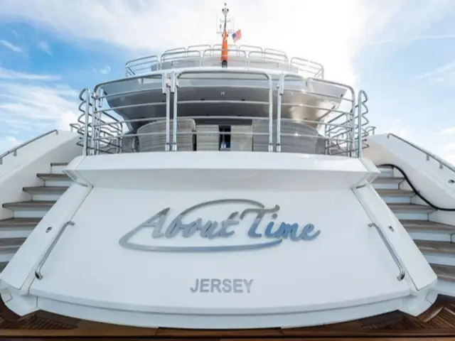 ABOUT TIME | Sunseeker 131 — 10 / 24