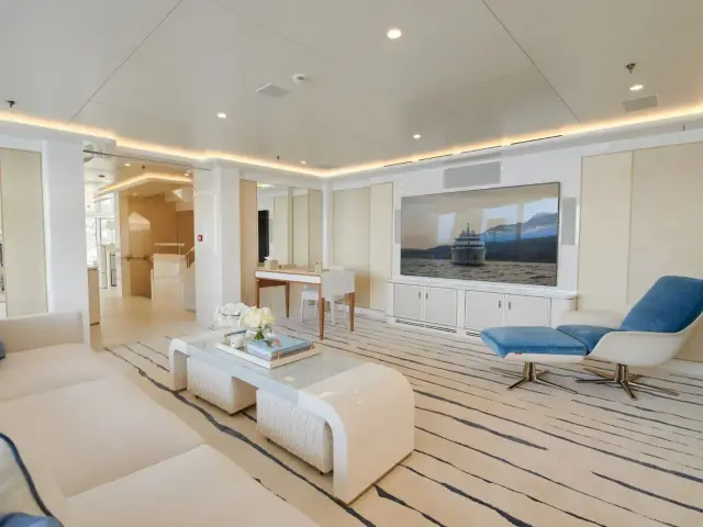 CORAL OCEAN | Lürssen 73m — 44 / 72