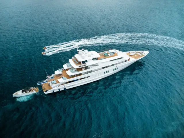 CORAL OCEAN | Lürssen 73m — 3 / 72