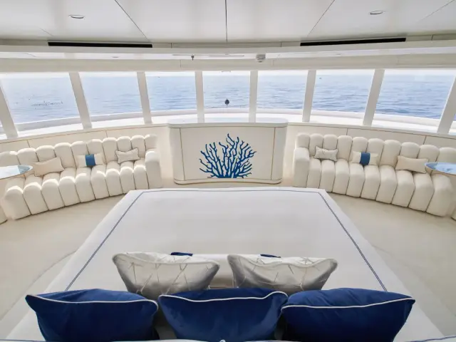 CORAL OCEAN | Lürssen 73m — 62 / 72