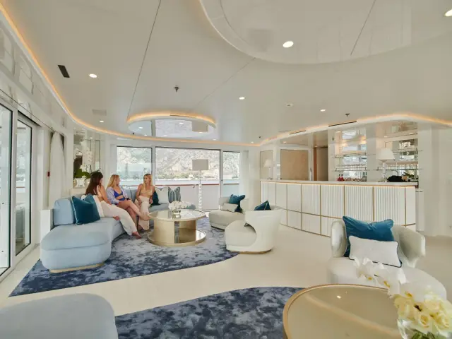 CORAL OCEAN | Lürssen 73m — 48 / 72