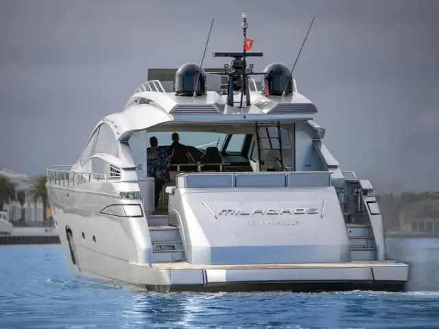 MILAGROS | Pershing 82 — 9 / 19