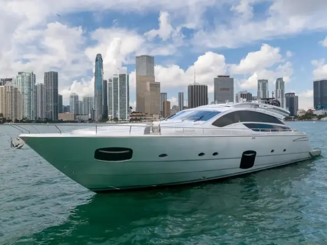 MILAGROS | Pershing 82 — 1 / 19