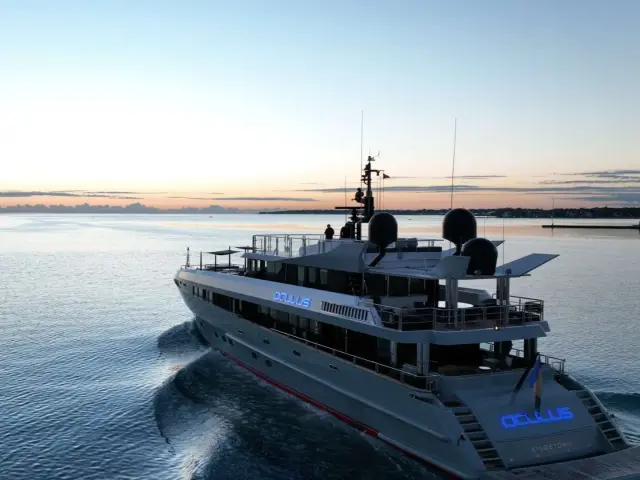 OCULUS | Oceanfast 128 — 4 / 22