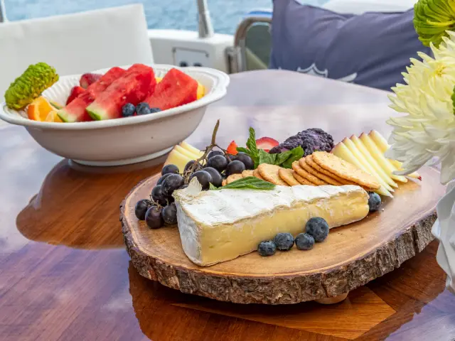 SALT SHAKER | Azimut 70 Fly — 20 / 47