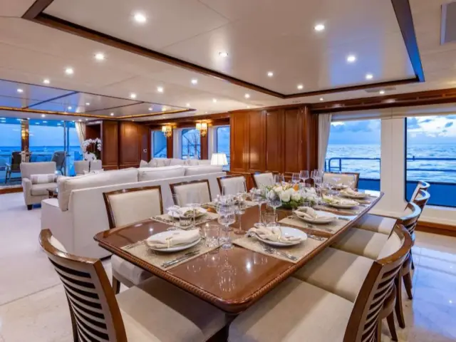 NAMASTE | Benetti 121 — 31 / 57