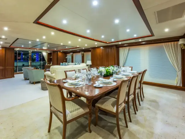 NAMASTE | Benetti 121 — 37 / 57
